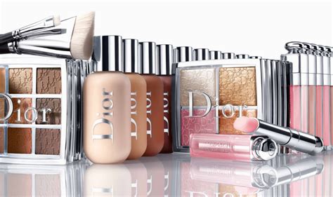 boite maquillage dior|is dior makeup expensive.